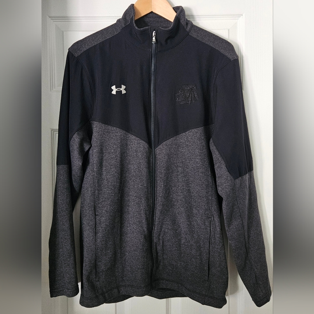under armour men's peak performance full zipper top Medium coldgear Blackhawks